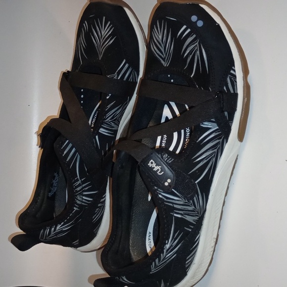 Ryka shoes - Picture 2 of 5